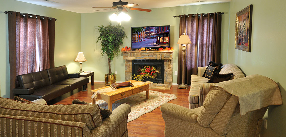 Cottage Living Room, The Regency Inn